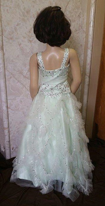 ab crystal design to reflect light